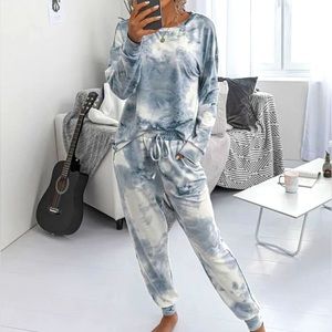 NWT Drop Shoulder Tie Dye Pullover & Sweatpants Set